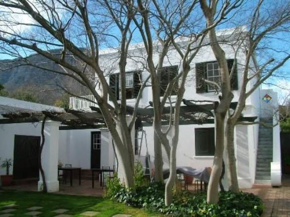 Akademie Street Guesthouses - Exterior 